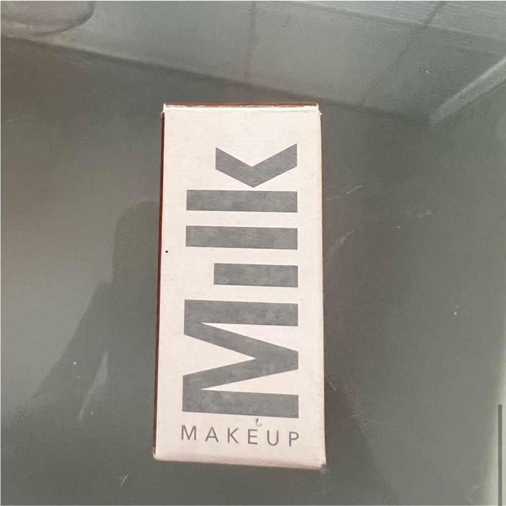 MILK MAKEUP- Baked bronzer - Picture 4 of 6